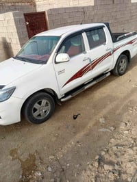 هايلوكس • ٢٠١٤ • سعودي رقم بصره