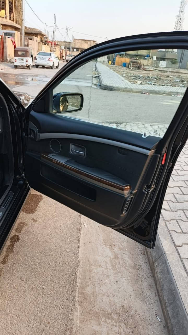﷽
BMW 745i 2002
بي ام دبليو  أسود ملكي محدث كامل 2008 نفس اللون بدون صبغ وارد يابان 
المكان🌆: محافظة واسط الكوت مركز المدينة               السعر💵:110$
تليفون📲:*********** /واتساب أو اتصال 
----------------------------------------
▫️محرك ثمانيه سلندر 
🔹گير و محرك بشرط 
🔹بدون صوت و صرف و خلل بشرط فحص
تبريد ثلج منضومة جديدة 
كفاله من الصبغ والضربة ماعدا طخه بالهلال الجاملغ الخلفي الأيمن... 
مواصفات
{{ بصمة - سلايت - 4 أبواب شفط _ صندوق شفط دكمه كهرباء_داخل اسود - خمس پردات  - تليفون - ماوس - كشنات جلد - كشن تدفئه - كشنات كهرباء - كشن و ستيرن خزن - سيدي جنجر - تبريد مركزي   - نظام الصوت لوجك 7- بريك اوتو بصمة - دبلات كهرباء _مراي شفط
5 ويل كب _تخم تاير 
-----------------------------------------
رقم السيارة دهوك مميز بأسمي
سنوية لحد 2029
-----------------------------------------

