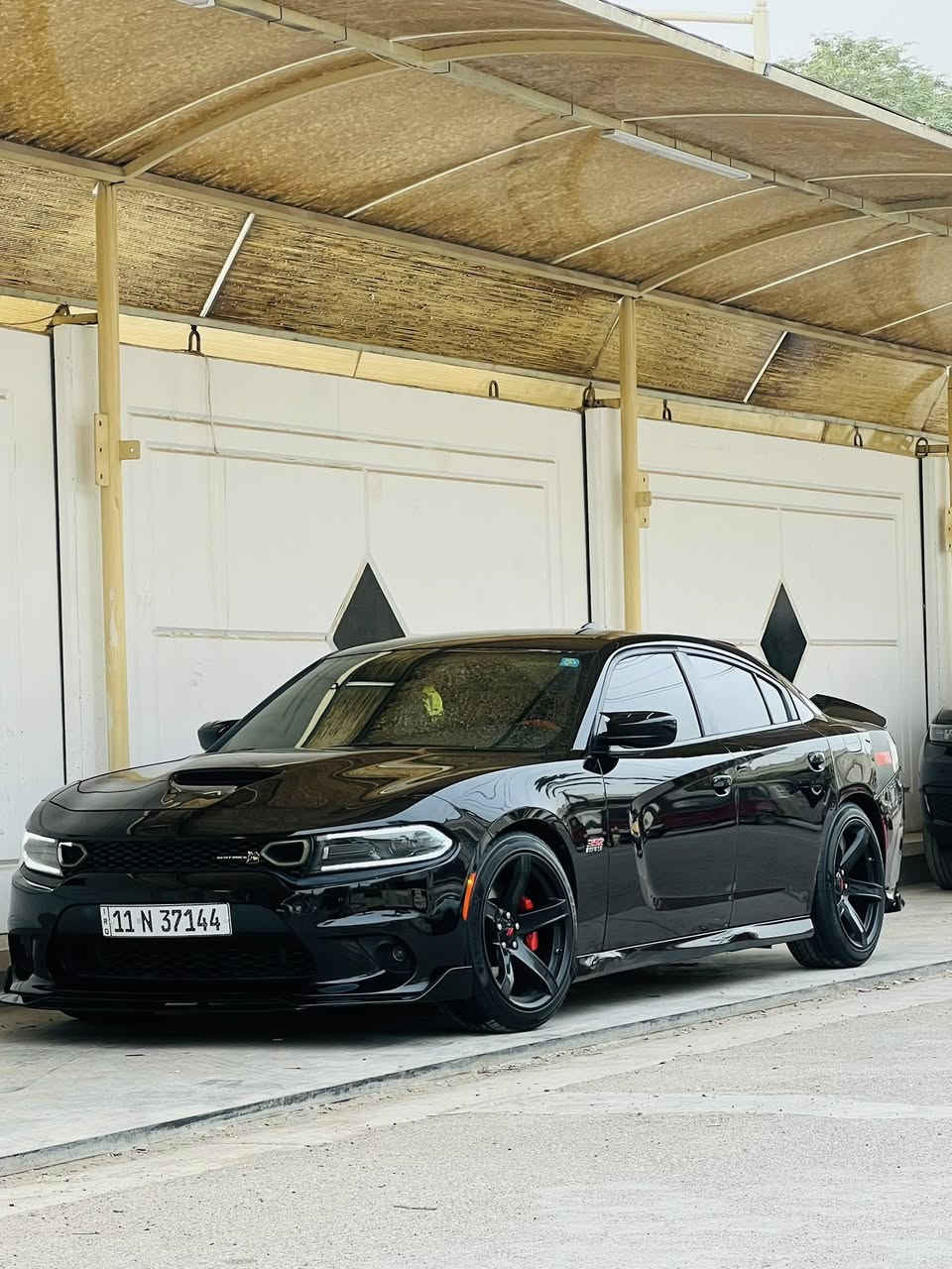 جارجر SRT 2022 لون اسود 
السعر 226 وبيها مجال 
رقم بغداد
بسمي
مكاني بغداد *********** الخاص مغلق

المواصفات فول 1/1 عدا الفتحة
المحرك 6400 🐝 
دركة ار بي ام
رادارات جانبية 
داخل احمر 
كشنات كنتارا مختم 🐝
ماشية 15 الف حقيقي 
فجوج 6  (برمبو ) .
كاميرا خلفية . . 
كزوز نغمة حلوة 
حساسات خلفية . 
ويل نجمة الخسفة القوية 
سستم صوت ALPINE . 
تشغيل عن بعد . 
مقاعد رياضية. 
نظام خرائط GPS . 
شاشة كبيرة قياس 8.4 أنج اوپشنات SRT 
تدفئة ستيرن . 
شفتات استيرن . 
لايت LED

حادثه بنيد + جاملغ خلفي فقط
