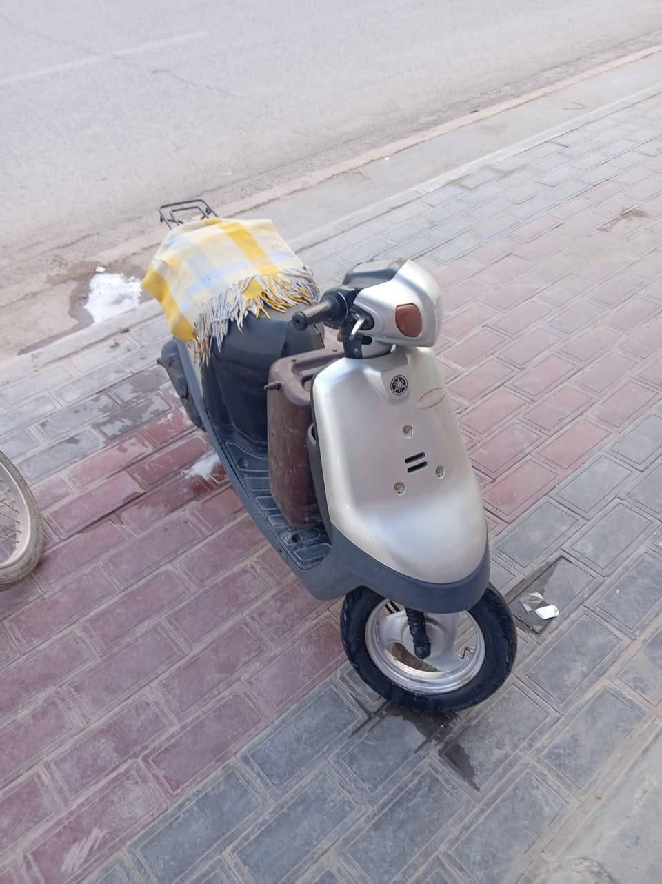 السلام عليكم شباب دراجه للبيع سلف هندر كامله مكمله ***********
