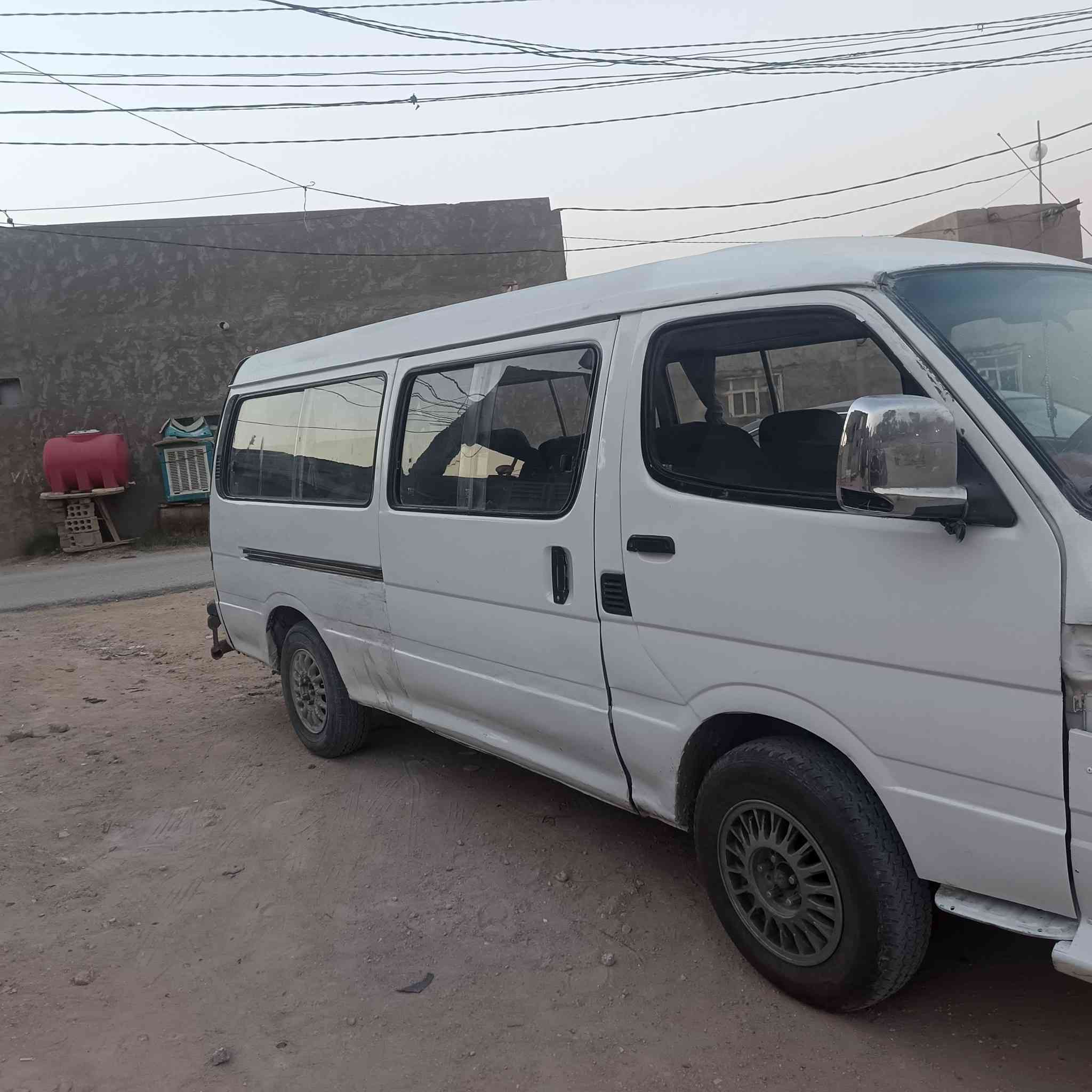 سلام عليكم
فتون مديل ١١ بسمي رقم انكليزي سنويه جديده هزه جديده كير واكسن ومكينه و كهربائيات كله مكفول تخم تاير جديد  بيها ضربه بل صفحه الكصيره مصبوغه جماليه 
سعرهاا ٥٢ وبيها مجال مكانها نجف خان النص 
***********
