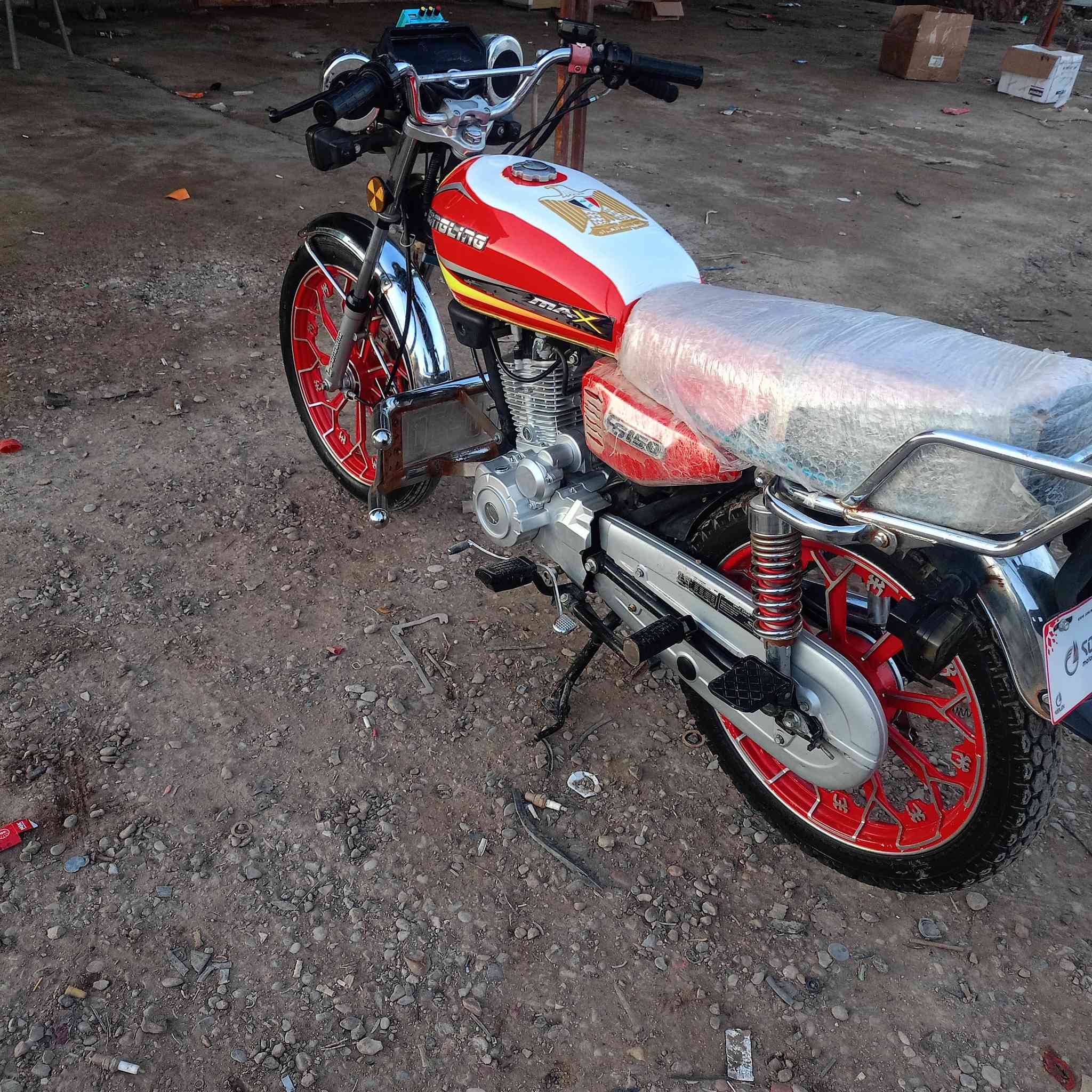 السلام عليكم سيفان للبيع مكفوله أوراق كامله موديل 2024 السعر 625 وبيها مجال مكاني الخالص التحويله ***********
