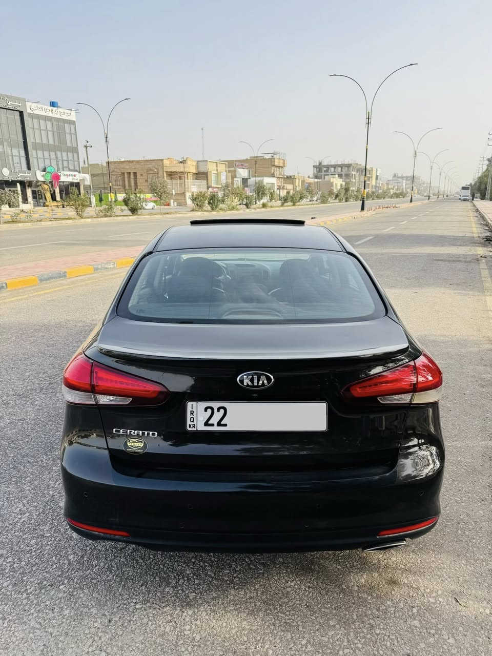 السلام عليكم كيا سيراتو موديل ٢٠١٧ خليجي فول الفول وارد ايراني تجي VIP اعلى مواصفات 
كفالة عامة من الصبغ والحادث والتبديل بيه بس بارد بلدور مال جاملغ الخلفي 
محرك ٢٠٠٠ دوش 
فتحة سقف سلايت 
بصمة ابواب وتشغيل 
انارة ترحيب 
داخل جلد 
المقاعد الامامية كهرباء 
خزن ميموري 
كشنات تدفئة تبريد 
هيتر استيرن 
هيتر مرايا 
نقطة عمياء ورادار امامي 
كاميرا خلفية 
شاشة ابل كار بلي 
تحكم ستيرن 
مود درايف
حساس امامي خلفي 
اشاير مري 
ليدات امامية خلفية 
اضاءة زنون 
يدات نيكل 
مكانها نجف سعره143 وبيه مجال 
***********
