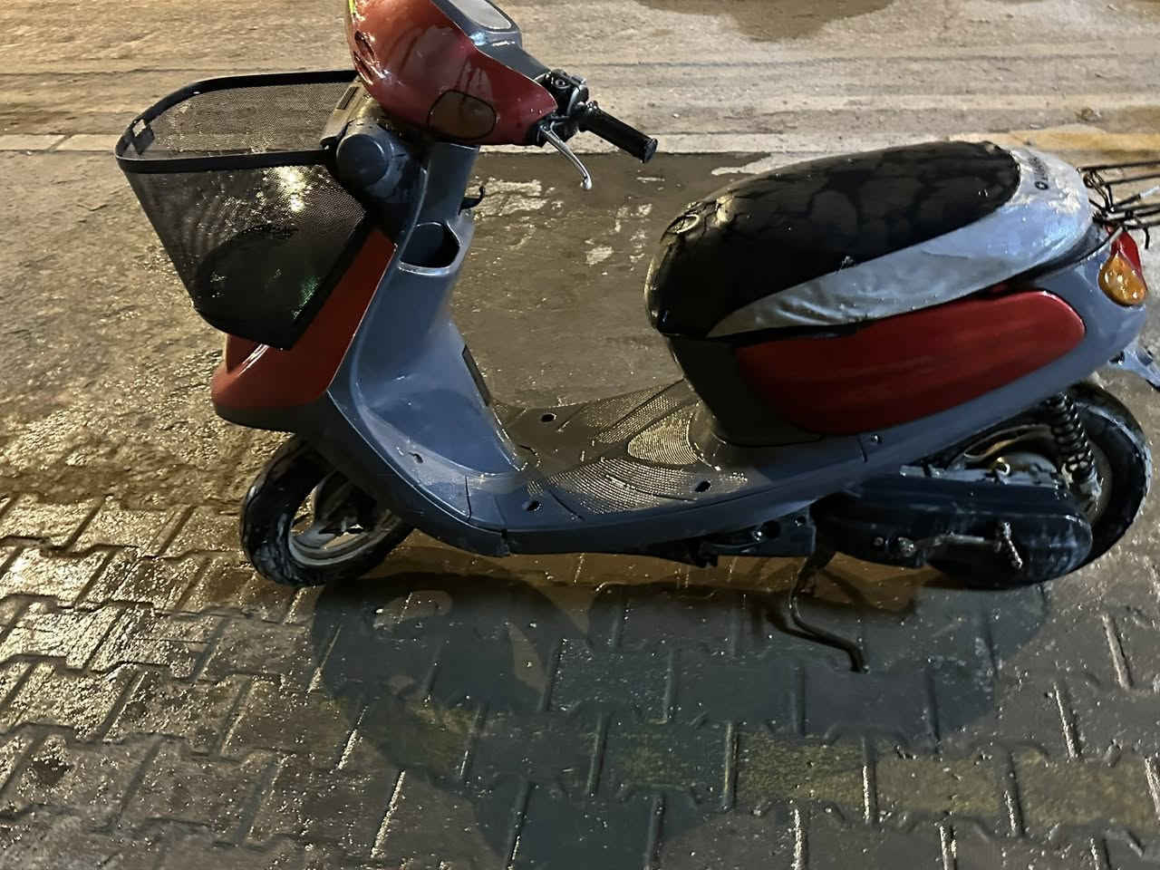 منغول مفتوحة مره وحده دراجة خرسة لا بيهه صوت كير ولا روله سلف هندر دراجة كلش حلوه السعر ٣٥٠ الشراي يتصل ***********
