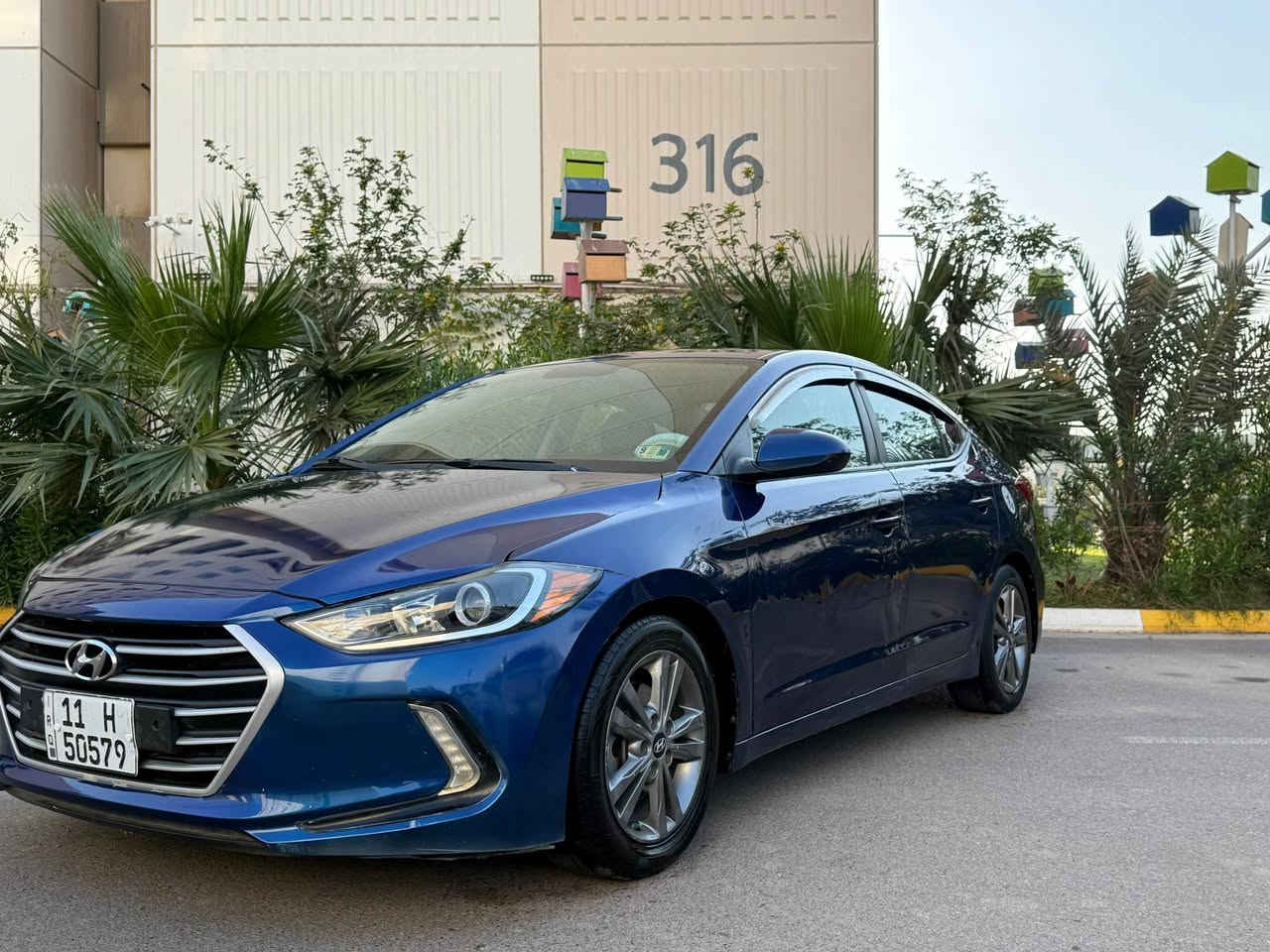 تحيه طيبه...
النترا امريكي 2018
مكينه ٢٠٠٠ دوش مكفول
كير At المرغوب
نص فول 
شاشة كبيره
كامره دواره 
رادار جانبي
تحكمات فول 
ماشيه ٩٣م
قطعتين صبغ
مدوشمه ارضيه جلد 
صدر أمامي خلفي جديد 
تخم تاير جديد 
تبريد تدفئه جديد 
عليها ادامه كامله 
اي نقص ما بيها الشراي يتصل ويدلل 
عنوان بغداد بسماية 
***********
