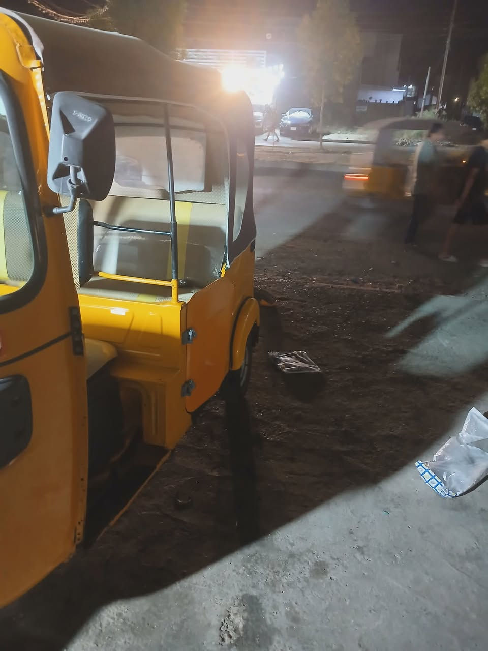 السلام عليكم تكتك للبيع موديل 22 رقم بغداد نكليزي مكاني بغداد الحسينيه الراشديه ***********
