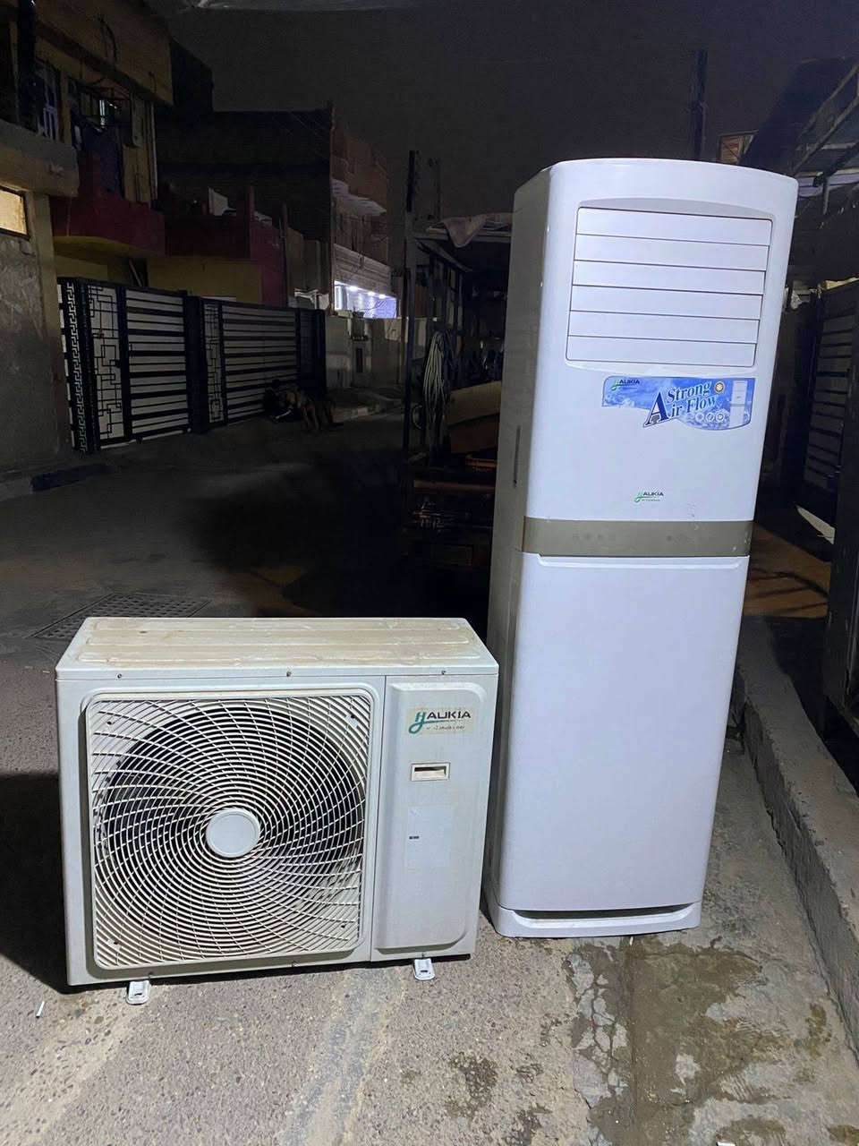 جهاز3 طن نوع اوكيا البيع 850الف قفل   شرط الفحص ضمان 10 ايام ما يفيدك الجهاز ترجعه أو تاخذ فلوسك بغداد الزعفرانيه ***********
