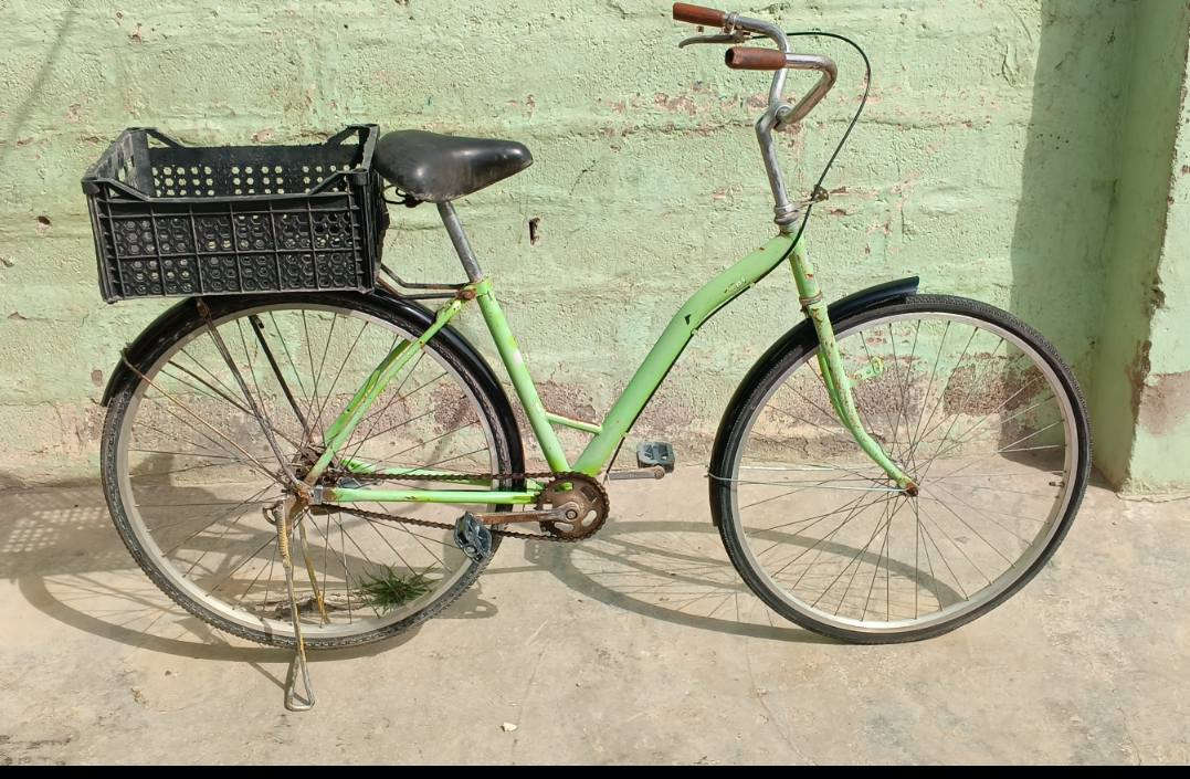 سلام عليكم باسكل للبيع ياباني حجم 27 كامل نضيف مابي نقص تايرات انضاف وياله انضاف سعره مناسب اخو البلاش 😅 مكاني بعقوبة شراي راسلني خاص ودلل أو اتصل ***********
