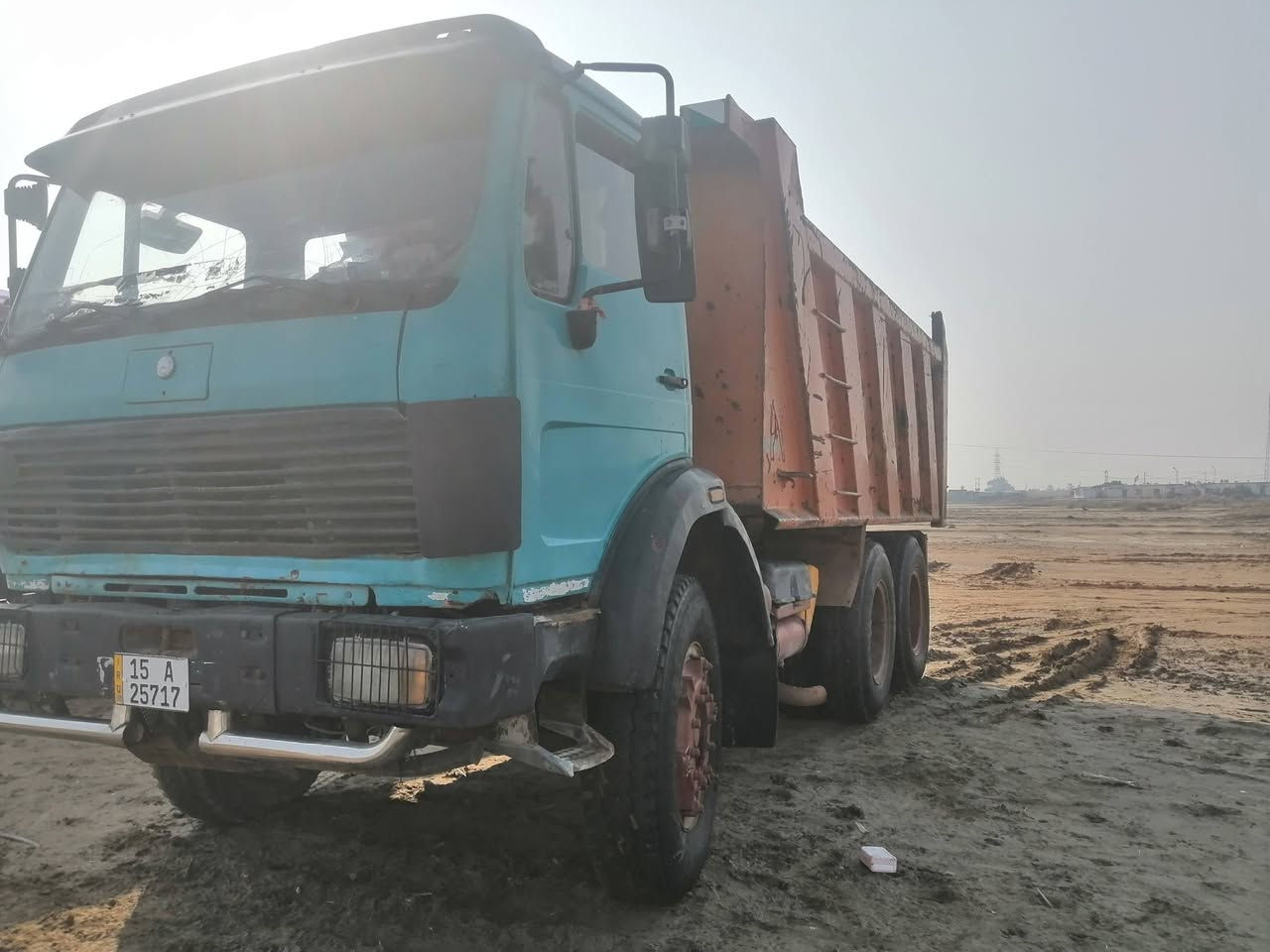 السلام عليكم البي موديل ٨١ مكينه ٣٥ محسن كير ١٦٠ برميل مجموعة نص بوربرن جبير رباط عدل السياره جاهزه كهربائيات تايرات نظافه ٨٠ بالميه  جاهزه للعمل للاستفسار اتصل *********** وموجود واتساب *********** ٢١٥
