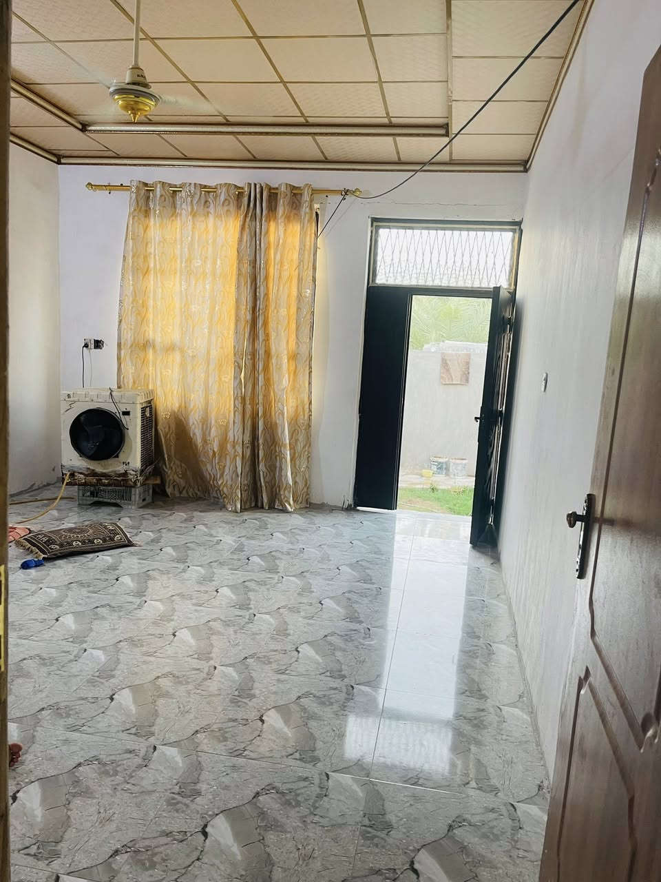 #للبيع
بيت مساحته 210 متر طابو ملك صرف 
الموقع // ديالى بعقوبه تقاطع الساده نهر الشيخ 

البيت بناء حديث 
استقبال ومطبخ وصاله وصحيات وثلاث غرف 

السعر ب 70 وبيه مجال 
للاستفسار الاتصال بلرقم 
او مراسلتنا عبر الواتساب 
***********  ابو سيف 

للنشر على الصفحه يرجى مراسلتنا عبر الواتساب 
***********
#عقاراتي #اخبار #بيع #قطعة #اكسبلور #عقارات #للبيع #بيت
