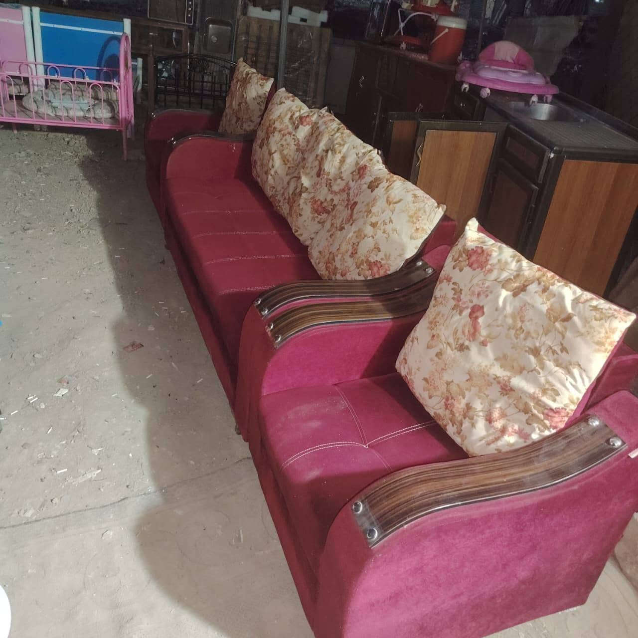 للبيع***********
