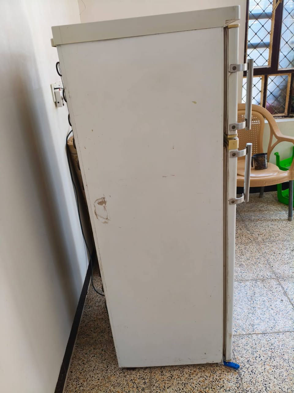 ثلاجة للبيع استفسار خاص مابيهة اي عطل مكان بغداد
او واتساب ‏‪***********‬‏
