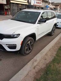 جيب 2024 هايبرد 5 راكب 2000توربو لمتد  ماشيه 30 الف   1- بنوراما  2- ش...