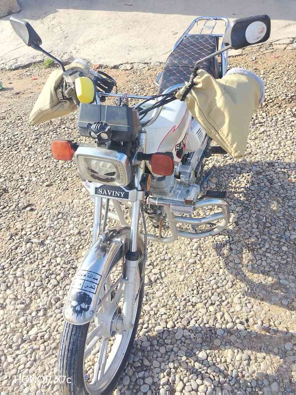 السلام عليكم موطور للبيع او مراوس 

سافين 2021نضيف حيل

محرك شرط ما مفتوح لا صرف ولا صوت صافي شركه كهربايات كلها شغاله سويجات بلاديه  وياله كلها جديد تواير جدد نشاط فول نضافه موطور مال جناي ما بي نقص خلاص السعر 500وبي مجال ***********
