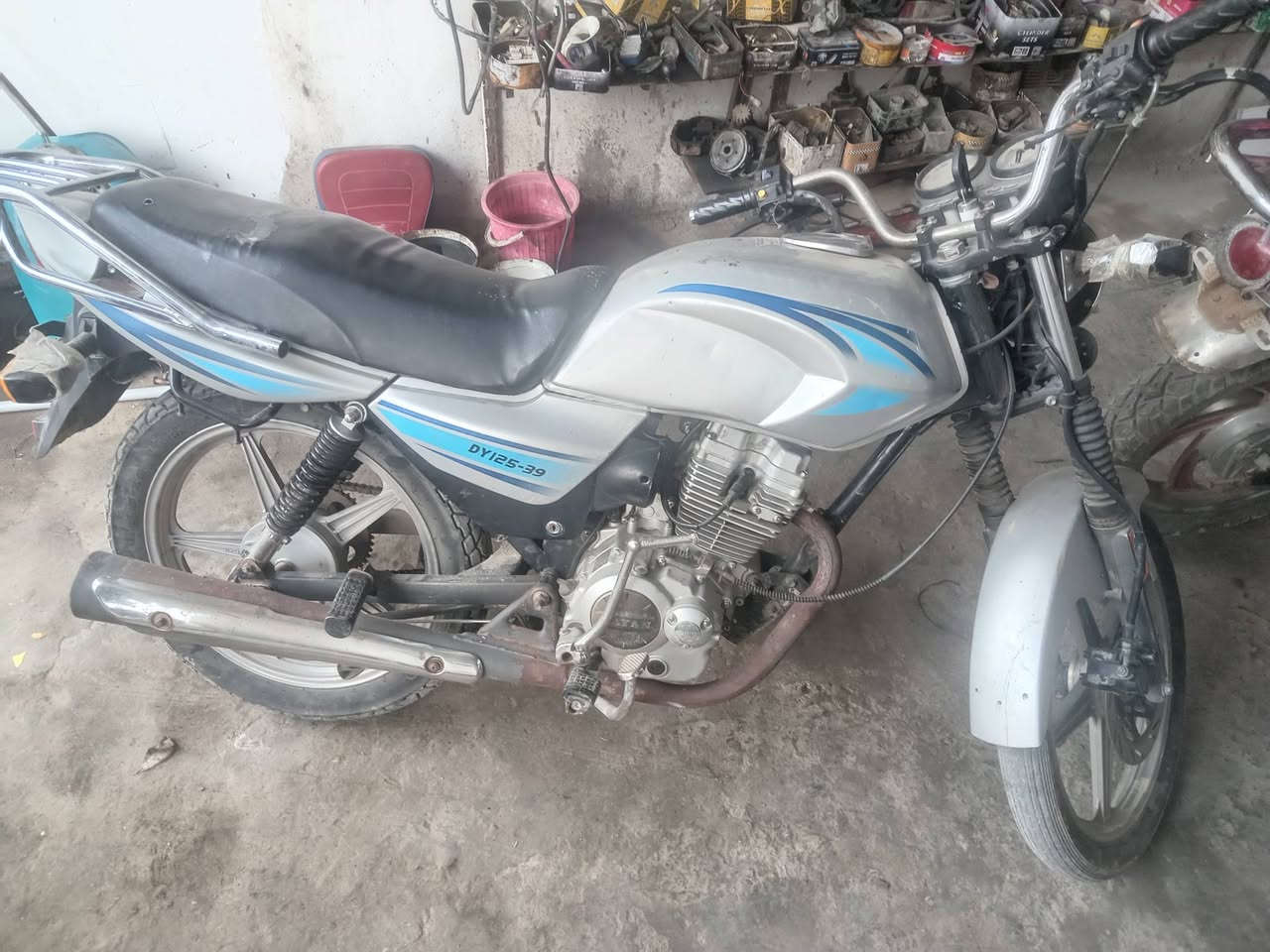 سلام عليكم دراجه للبيع كلك 21 دراجه هندر واحد مكان حله ابو غرق اليو سفيه سعر 325
