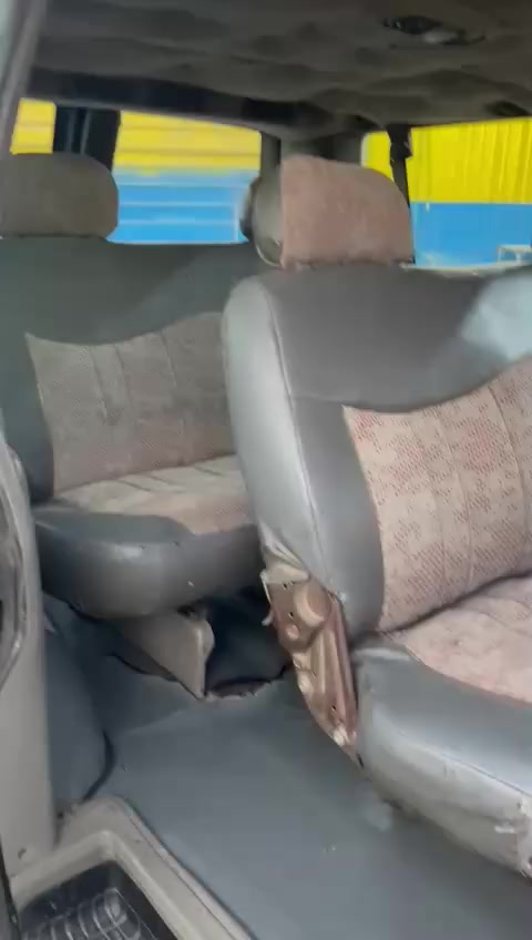 سلام عليكم دوج مديل 2003 سنويه ل ٢٨  كير مكينه جدد صدر جديد عده الباور بي ونه بصيطه تخم تاير جديد غرفه نضيفه غرامات مصفره هزه جديده رغم بغداد نكليزي السعر ٤٥ ابيع مستعجل مكلف بل نشر نتصل متواجد واتساب ***********تبريد جديد عده الكمبريسر عاطل الباقي منضومه جديده
