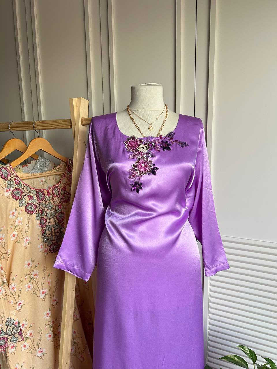 شلعة مخاوير بالة ٢٥ قطعة ب١٠٠ مع التوصيل يعني القطعه تطلع ب٤ الاف عليج بيعي ب٨ او ١٠ ربحانة خير من الله للعلم القطع نظيفة جداً ومطابقه للصور ١٠٠٪؜🤎💛


**إذا كنت صاحب هذا الإعلان وتريد حذفه لأي سبب، رجاءا أرسل رسالة إلى الدعم الفني**