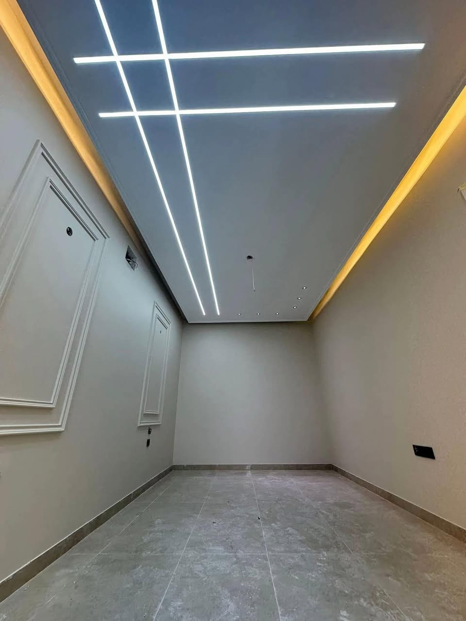 🌟 ديكورات سحر اللمسة 🌟
حوّل بيتك أو محلك لتحفة فنية ✨
كلشي من تصاميم عصرية إلى لمسات كلاسيكية فخمة — شغلنا نظيف والأسعار تكسـر السوق 😍

📍خدماتنا تشمل:
• ديكور جدران وأسقف 💫
• ورق جدران – جبس بورد – إنارة مخفية ✨
• تنسيق ألوان وتصاميم حسب ذوقك 🎨

✅ الأسعار تنافسية
✅ التنفيذ دقيق وسريع
✅ نضمن رضاك 100%
***********
📞 تواصل ويانه وشوف الفرق بنفسك 🔥
