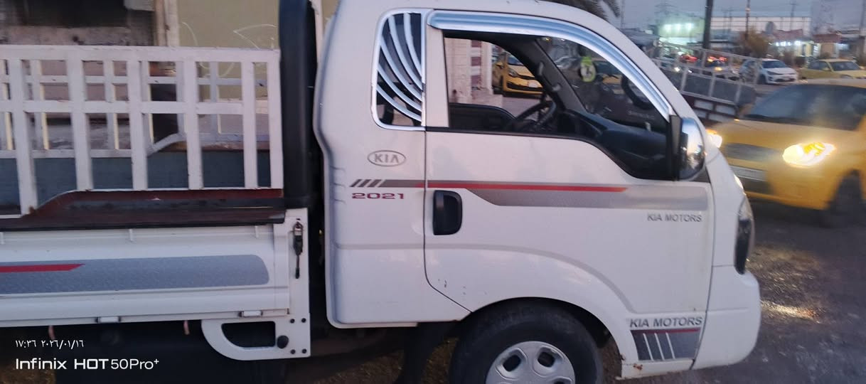 السلام عليكم
كيا 2015
رقم بغداد شرعيها بل موصل تحويل ثاني يوم 
حصه كاز بيها مكفولة كفاله عامه
ماعدة باب السايق. مبدل بلادي مال كصه
كير محر شاصي كلو شرط  تبريد ثلج 
السعر (115) ‏‪***********‬‏
