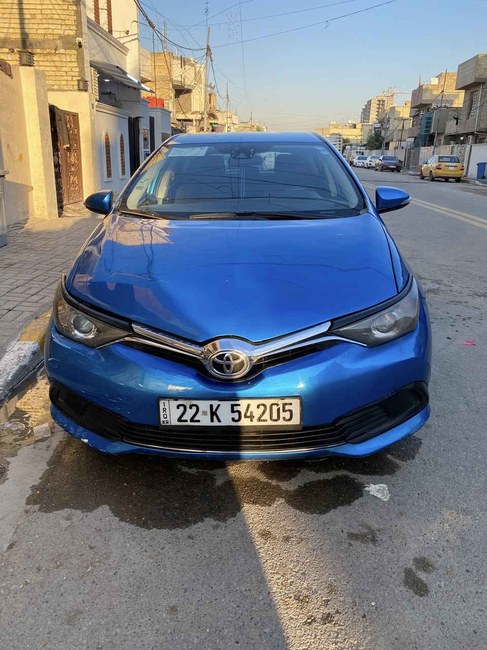 السلام عليكم كورلا هاج باك موديل 2017 رقم اربيل الدولي هزه جديده سنويه جديد باسمي السياره جاهزه حادثهة جاملغ وبنيد تبريد تدفئه شغال صدر جديد تخم تاير مكينه كير خير من الله جاهزه السياره مكان السياره بغداد الحريه 
رقمي ***********
