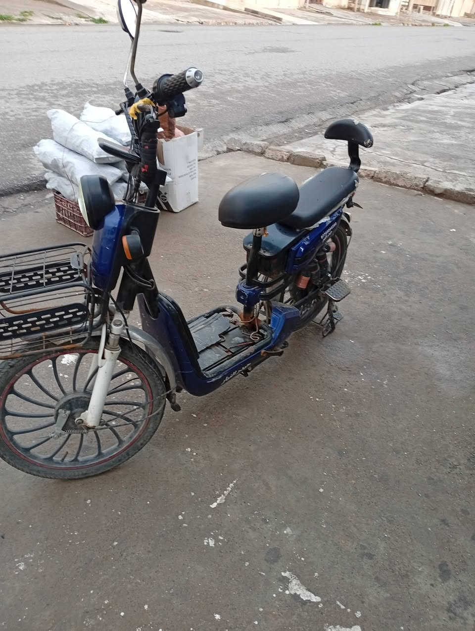 دراجة شحن حجم ٢٠  شغالة بس البطاريات تعبانة السعر ٧٥ الف


**إذا كنت صاحب هذا الإعلان وتريد حذفه لأي سبب، رجاءا أرسل رسالة إلى الدعم الفني**