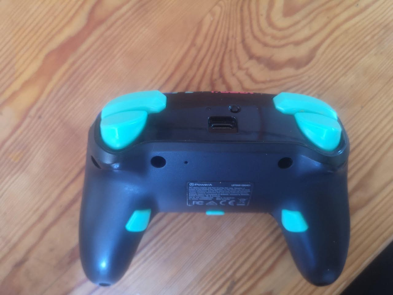 يد تحكم لاسلكية متطورة (Enhanced Wireless Controller) من شركة PowerA المرخصة رسمياً من Nintendo، بتصميم مميز لشخصية بيكاتشو (Pikachu Neon/Vortex). فنيدق, تطوان


**إذا كنت صاحب هذا الإعلان وتريد حذفه لأي سبب، رجاءا أرسل رسالة إلى الدعم الفني**