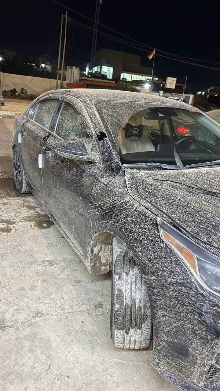 السلام عليكم كية فورتي2020
للبيع السياره بعده جديده ماشيه قليل 63 ميل 
نضيفه لونه اسود 
موصفات 
شاشه وكامره
تحكمات إستيرين جهتين
محرك 2000 دوش المرغوب
كيرهاا At المرغوب 
السياره مامتعوبه 
تخم تاير جديد 
ويل كب

ضررهاا بامريكاا بابين فقط 
بجم كبس 
الضرر الباقي بل عراق صاير بيهاا 
السونار موجود بل صور 
رقمه بغداد باسمي مشروع وطني 
تحويل ثاني يوم 
السعر 118 وبيهاا مجال 
***********
