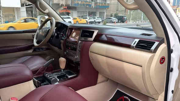 لكزز 2015 رقم اربيل تحويل او وكاله ماشيه 165 الف صبغ عام 
ما عدا الصندوق و نص البنيد الباقي صبغ جاهزه من كولشي كهربائيات تبريد وكشنات صدر جديد تايرات
مكان سياره بغداد ***********
