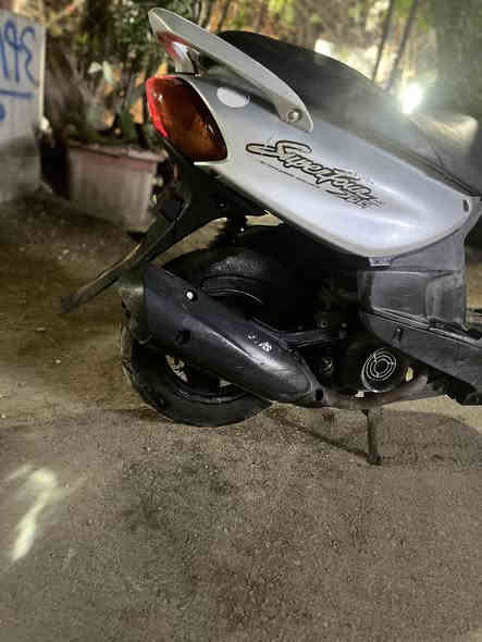 سلام عليكم دراجه قجمه للبيع دراجه نضيفه مكينه مملعوب بيها بلاديه صالنصه بلادي كلشي بيها بلادي رايدها ٥٠٠نكره سلف شلعه كفرات بلاديه واي استفسار هذا رقمي***********واتساب موجود هم
