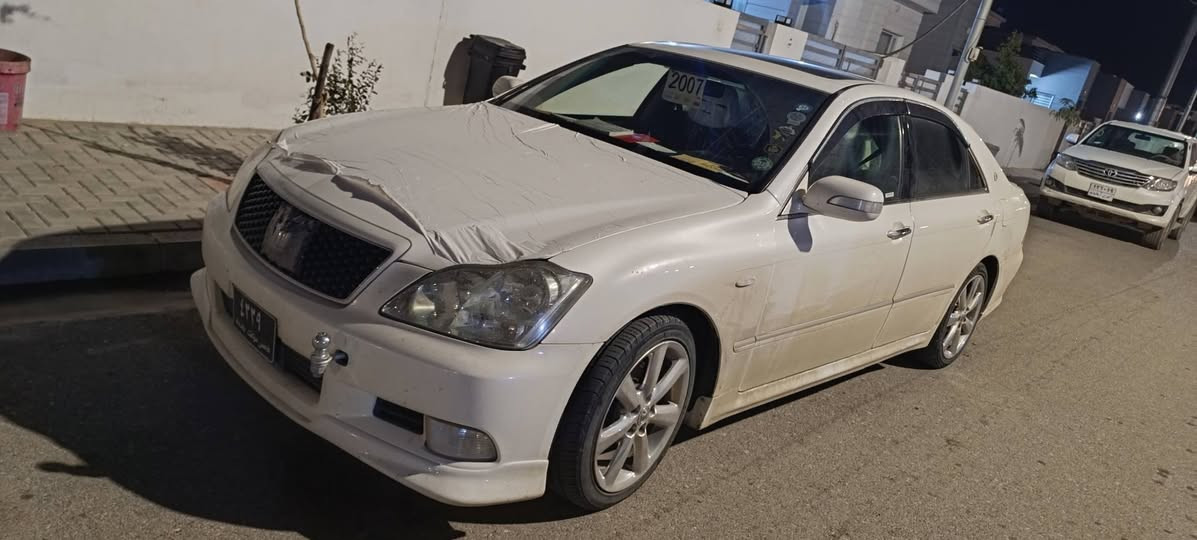 شاهینە موس 2007 سپۆرت
گێڕ گەورەی مەکینە بچوك
جلد و هیتەر نیــــــــە
3 دوگمە و کامیرە
سلایت
ئاوێنە ئیشارەت
ویل دنگەی ئستیل
بۆیاخ 4 پارچە 
یەك چرکەی تێدا نیە بۆ نوقستانی مەگەڕێ
شوێن کەلار 
ژ.م ***********
