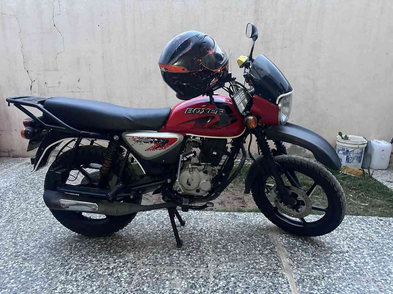 ***********سلام عليكم بوكسر جبلي للبيع موديل 2023 شهر 11رقم وسنويه بغداد نگليزي تحويل مباشر كهربائيات شقاله كلهه محرك ناعم الشراي يتصل السعر 2200 بيهه مجال بصيط واتساب 
‭0788 784 3805‬مكان بغداد الدراجه مكفوله من كل النواحي
