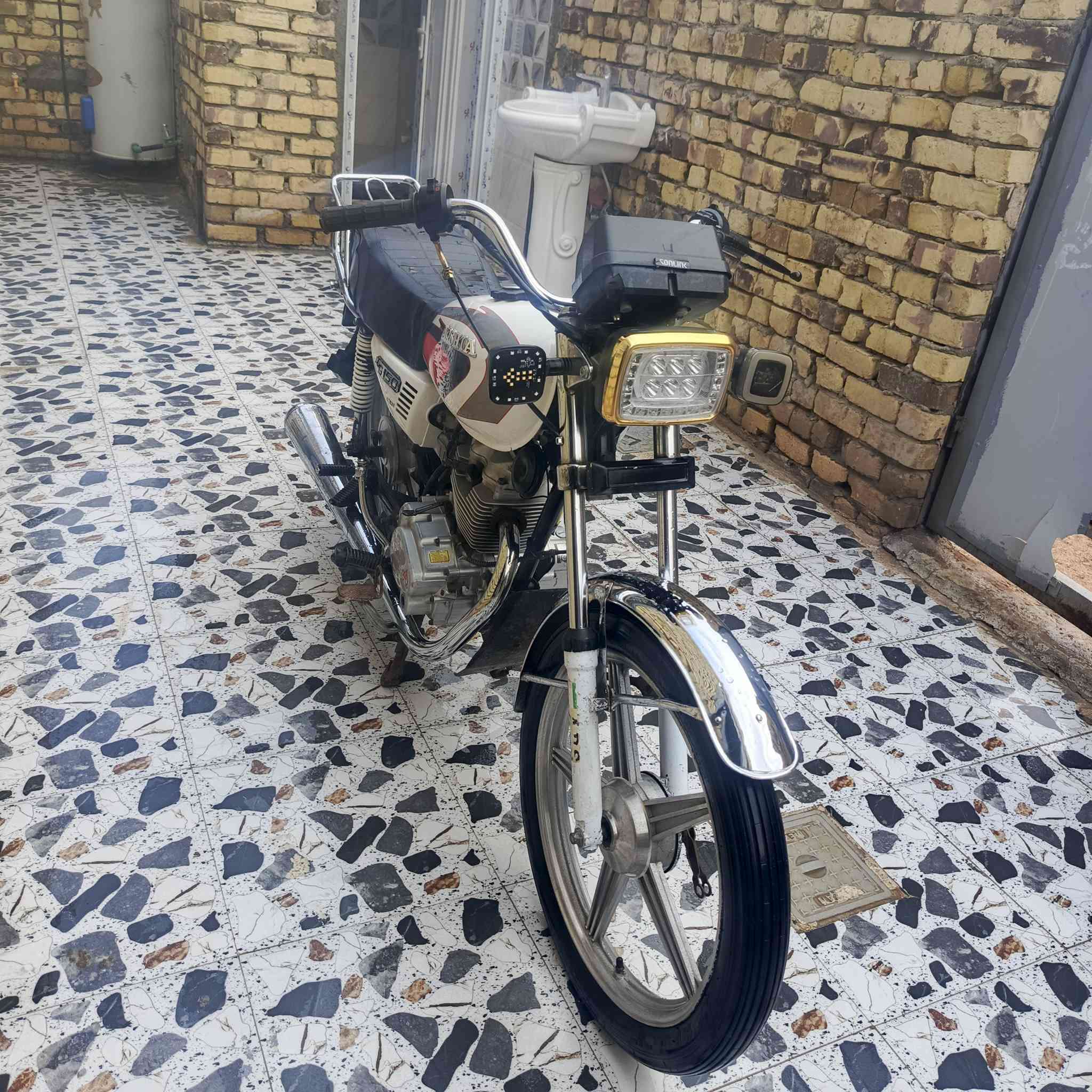 للبيع سيفان 5كير سلف 2022اوراق كامله جاهزه شغاله كهربائيات كامله جاهزه شغل وطلع السعر 350 العنوان بابل القاسم ***********
