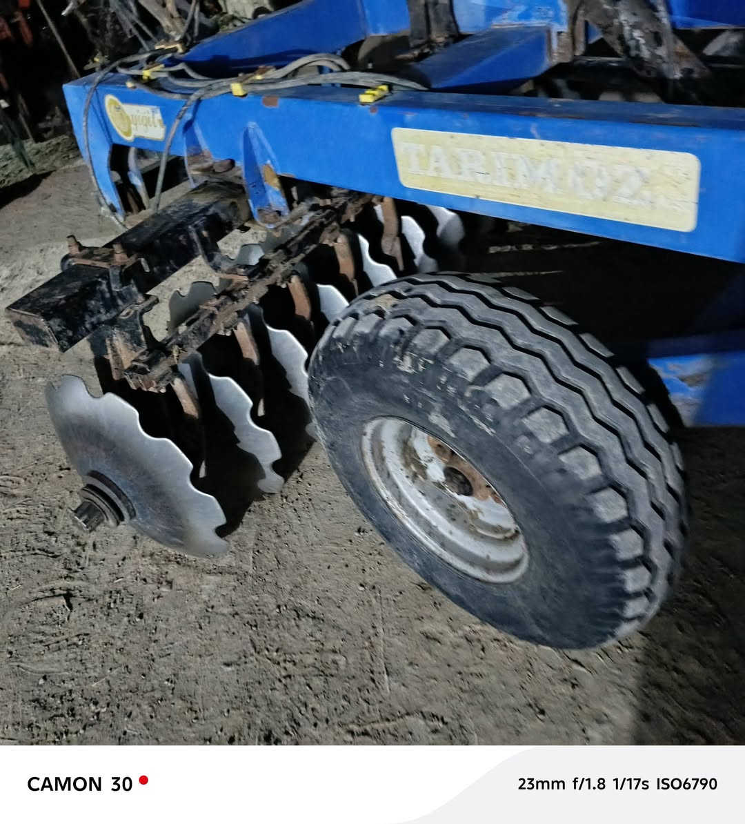 دسك للبيع 24 جاهز للعمل
***********
