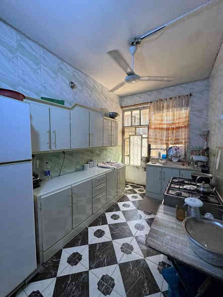 السلام عليكم دار للبيع في بعقوبه حي المصطفى زراعي سند ٢٥ باسمي المساحه ١٥٥ يحتوي الدار ع ٥ غرف  ***********٦
