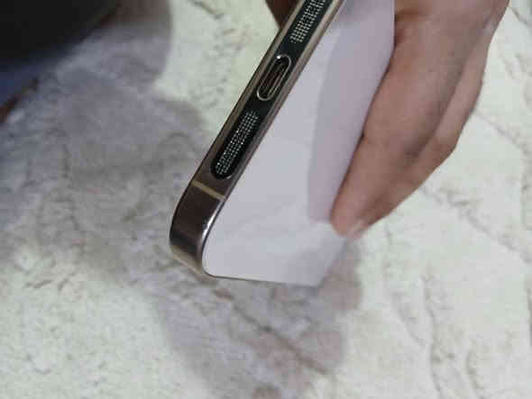 السلام عليكم للبيع جهاز آيفون ١٦ برو ماكس جهاز نضيف جداً بعدة بضمان الوكالة ذاكرة ٢٥٦ عربي شرق اوسط بطارية ١٠٠ جهاز كامل كارتونتة وياه جاهز نضيف جدآ شرط الفحص السعر مليون ٤٣٠ الرقم *********** وبيه وتساب العنوان : بغداد العبيدي شهداء الثالثة قرب مدرسة عمر ابن عبد العزيز
