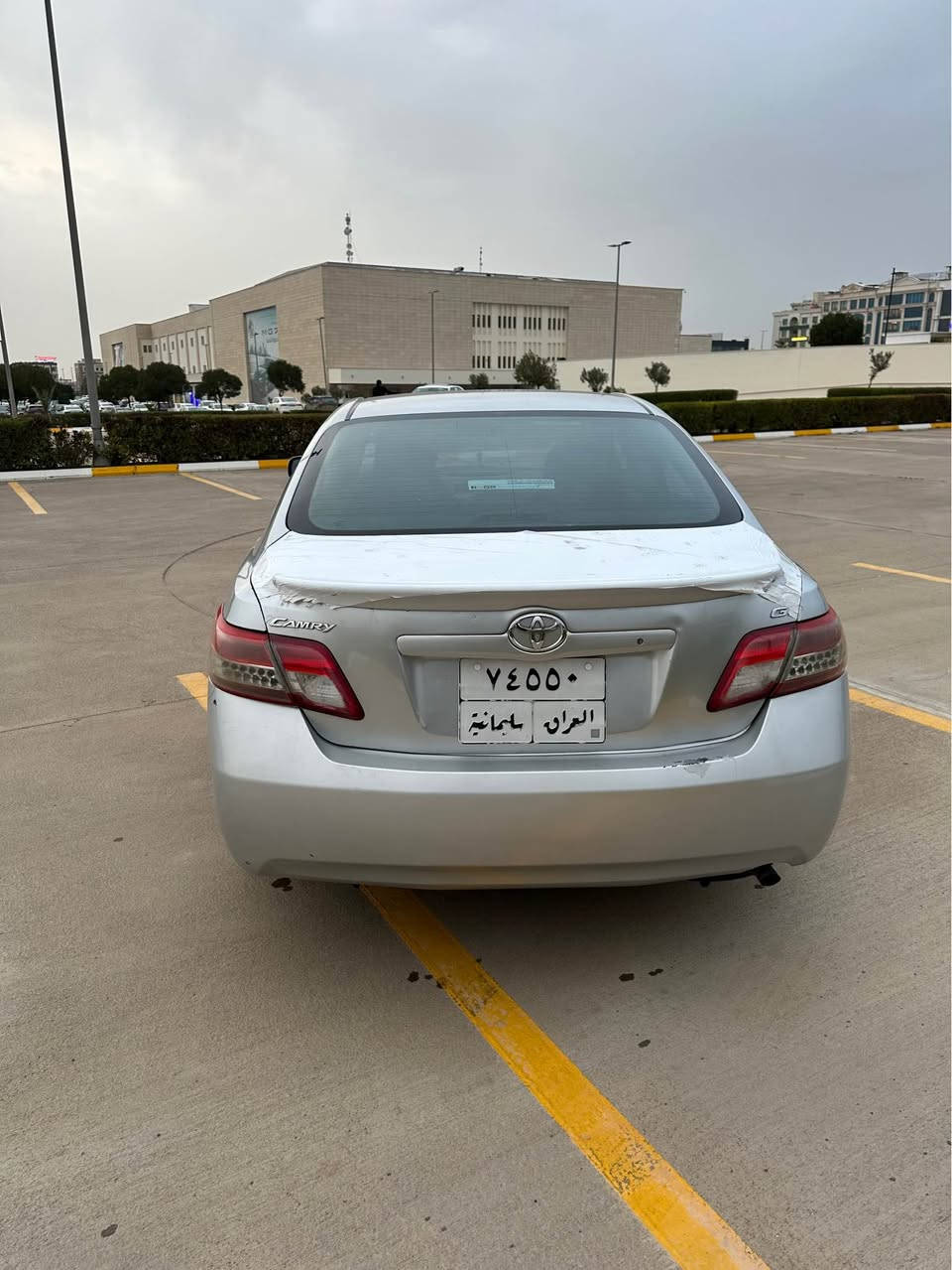 كاميرى 2008 سلفه ر خه ليجى هه موو جيانى به شرتى ته قه و ره قه مه كينه گير به شرت 3 پار چه ى سبوغه جه م په كى خه فيفى پشتى هه يه نرخ 88$ ژم *********** أربيل, العراق
