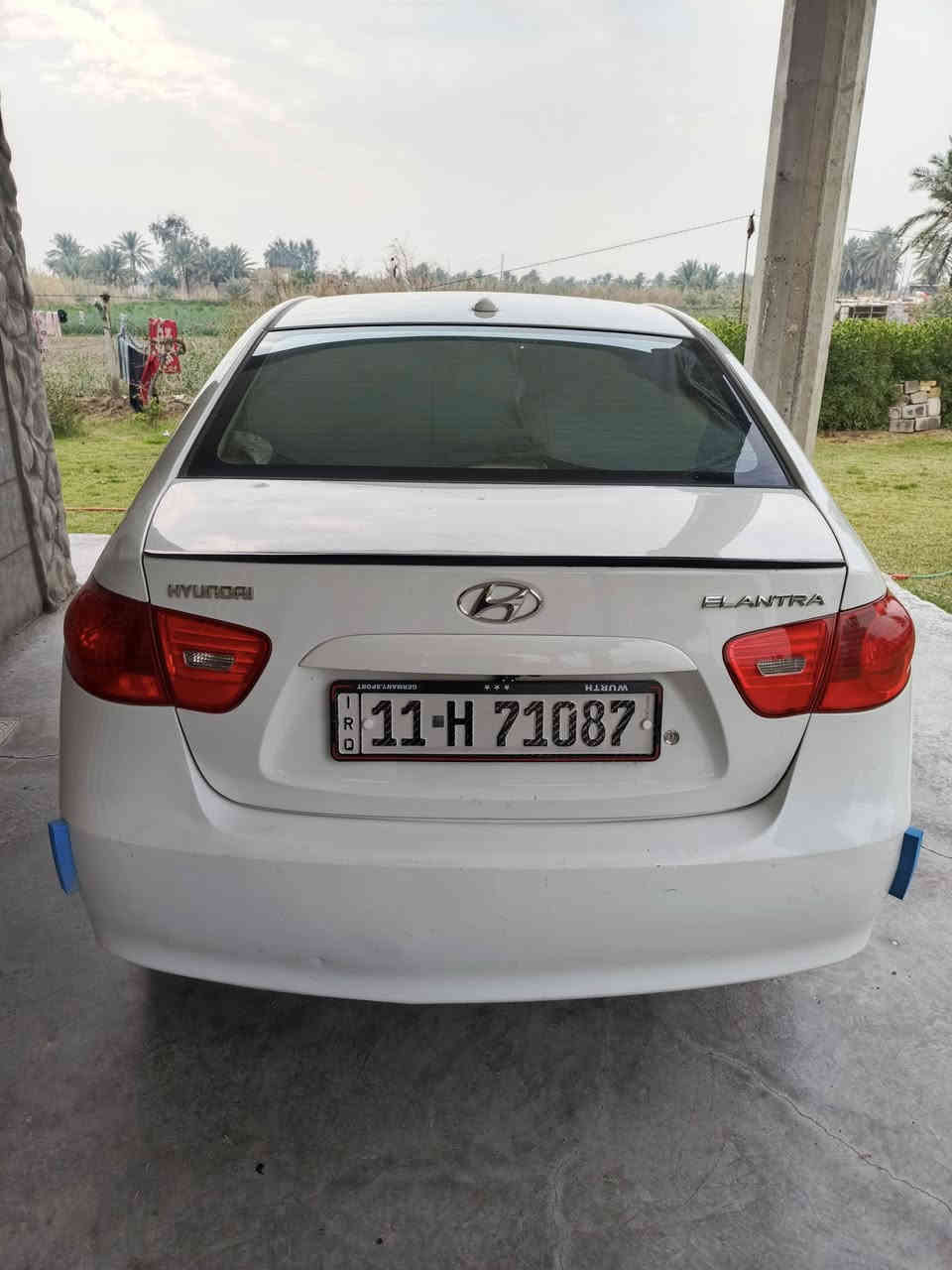 السلام عليكم الانترا موديل 2009 امريكي الضرر كم شاملقات اثنين وبنيد بدون اي دواخل من صفات تحكمات ستيرن فتحه محرك2000 السياره احلى من الصوره السعر 105 وبيها مجال هذا الرقم***********
