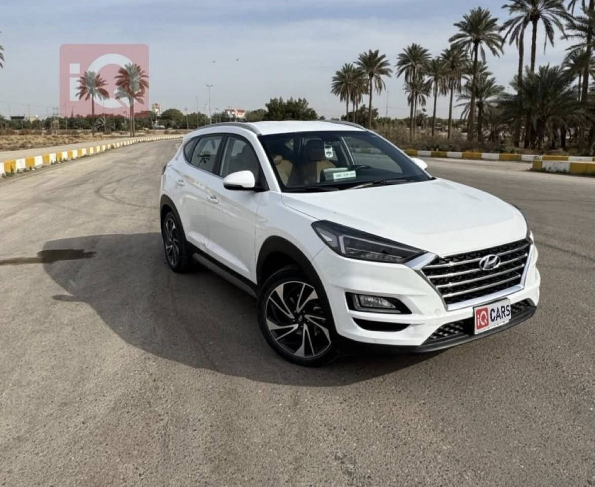 للبيع توسان
موديل 2019ابيض اللون

اناره امامي زنون خمس عدسات

اناره خلفي لد

لد نهاري

كامره امامي خلفي

حساس خلفي

تشغيل بصمه

دخول بصمه

شاشه ايباد

كراسي كهربائيه

تبريد خلفي

تحكم سترين

سايد بريك يدوي

ماشيه 104,000km

السعر190$

⚠️السياره بيها طخه كلشش

بسيطه بالباب الخلفي وما

لعبت بيها كلت حرامات تصلح كما موضح بالصور⚠️

مكان السياره بابل محاويل

للأستفسار اكثر 

***********
