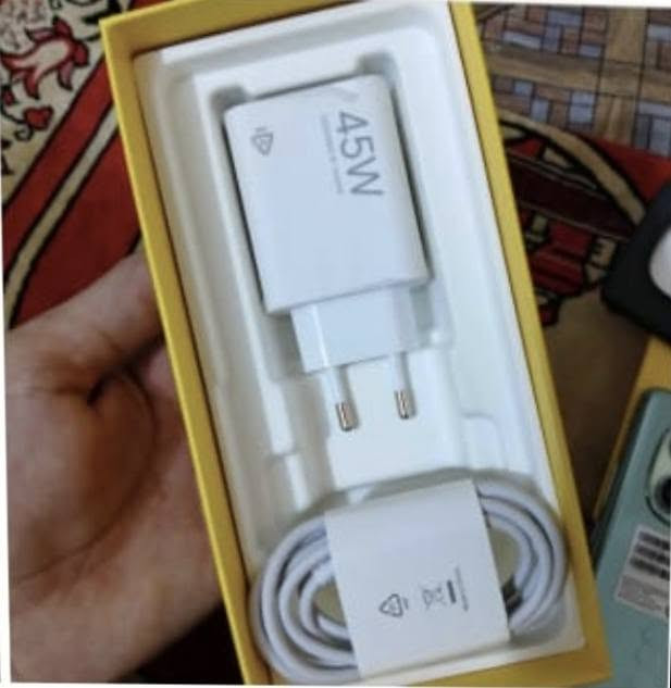 سلام عليكم
بوكو إكس سبعه 
ذاكره 512
سعر 325وبي مجال 
عنوان فلوجه انبار
رقمي *********** بي خط وبي واتس 
بس متواجد واتس هوايي
