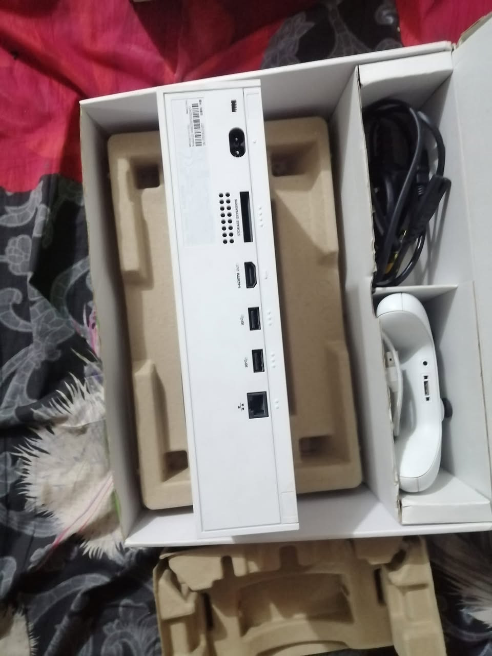 سلام عليكم اكس بوكس سيريس أس للبيع جديد أمانة الله كلشي كامل بالجهاز ونضافتة كدام عينكم السعر 480 وبي مجال عنواني ديالى المقدادية رقمي ***********
