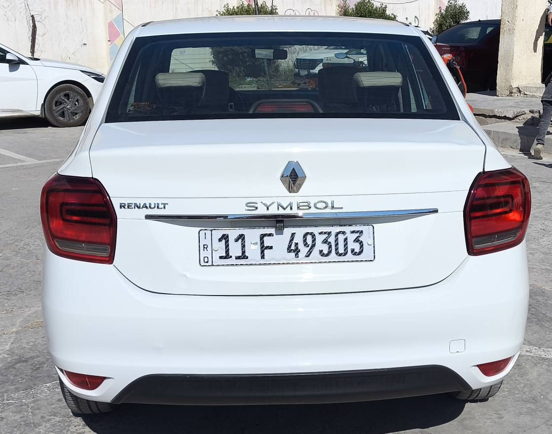 ثاني يوم هزه جديده سعرهه 88ماشيه 59 كير ومحرك مكفول على وضع الشركه مكفولة ماعدا شبر بالدوسه تخم تاير جديد تبريد ثلج محرك 1600كير اوتوماتيك شاشه وكامره هاتف *********** مكانه الأعظمية بغداد, العراق
