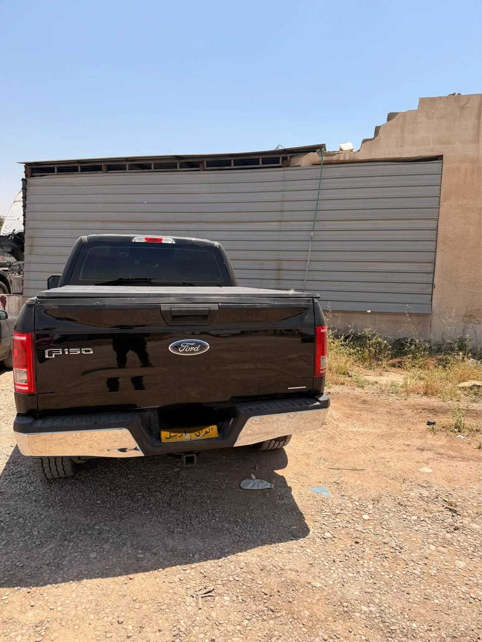 فورد F150
موديل 2016 
محرك 8 سلندر جديد حاويه 
ماشيه 117 
كير محرك تبريد اكسل دبل اكسل بشرط 
شاصي بشرط 
4 تايرات جديده جواها 
صبغ بيها مكانات انطيها حزام 
سياره ترايها زيرو 
للبيع بسعر كلش مناسب وماكو هيج سعر قماره ونص السعر (129$)
***********
*********** Colombo, Sri Lanka
