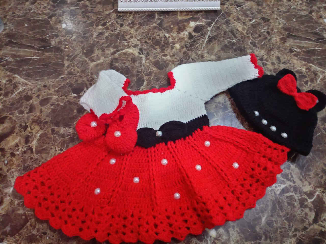 اللهم صل على محمد وال محمد
وفرتلكم مجموعه من فساتين والسكارف  
باجود انوع الخيوط 
لتطلب والااستفسار
المراسله خاص او 
واتساب ***********
