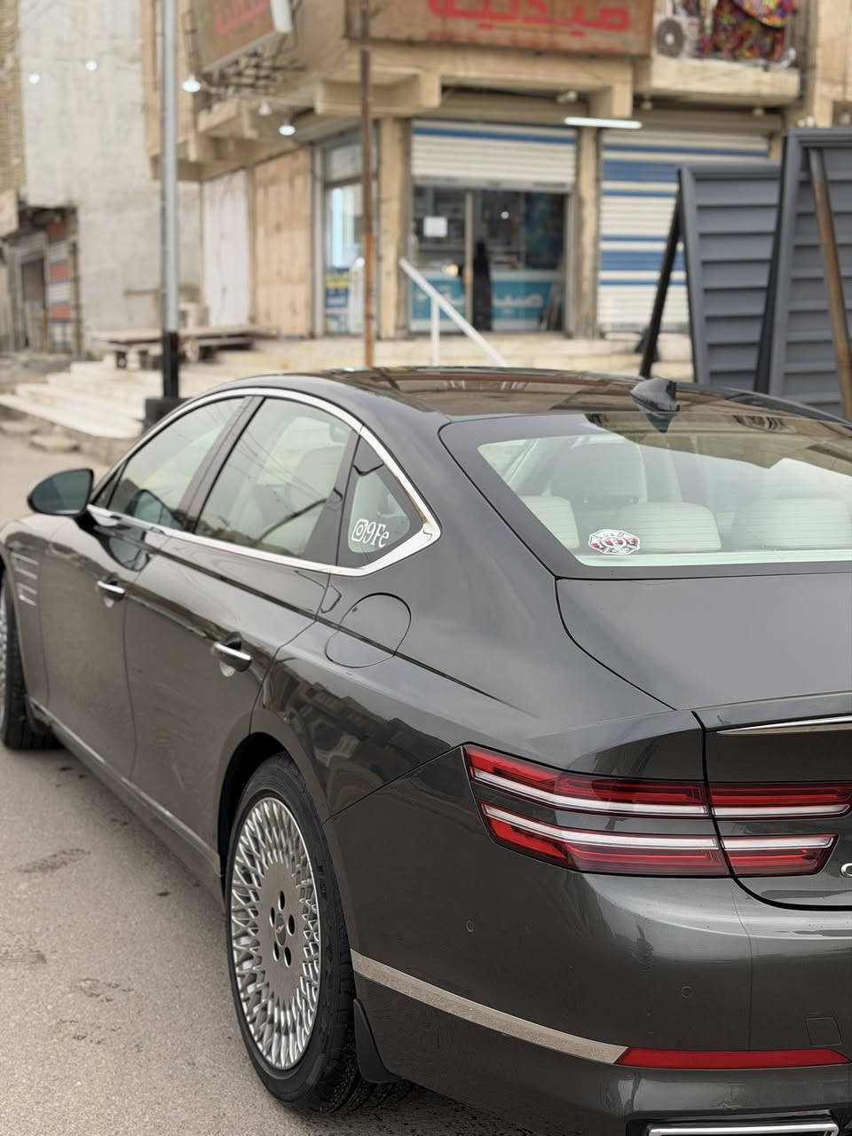 Genesis 2022 فول عدا البنوراما  لون فيلي السياره كفاله عده جاملغ الخلفي الايمن بيه بارد حادث امريكا موضح بالصور السياره   داخل ابيض ممشى 30000 مكينه 4 سلندر تيربو السياره كلش نضيفه المكان ميسان سعرها ٢٨٥ وبيها مجال قليل للاستفسار *********** 🤍
