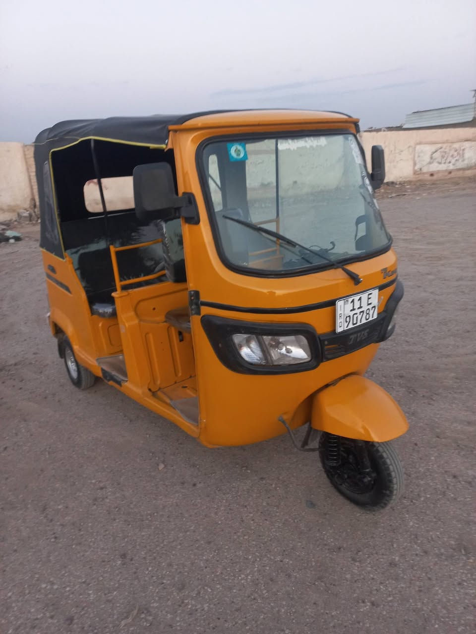 للبيع تكتك تي في اس موديل ٢٠٢٠ شهر ١٢ السعر ٦مليون وبيها مجال الشراي يخابر العنوان بغداد حي النصر *********** واتساب موجود
