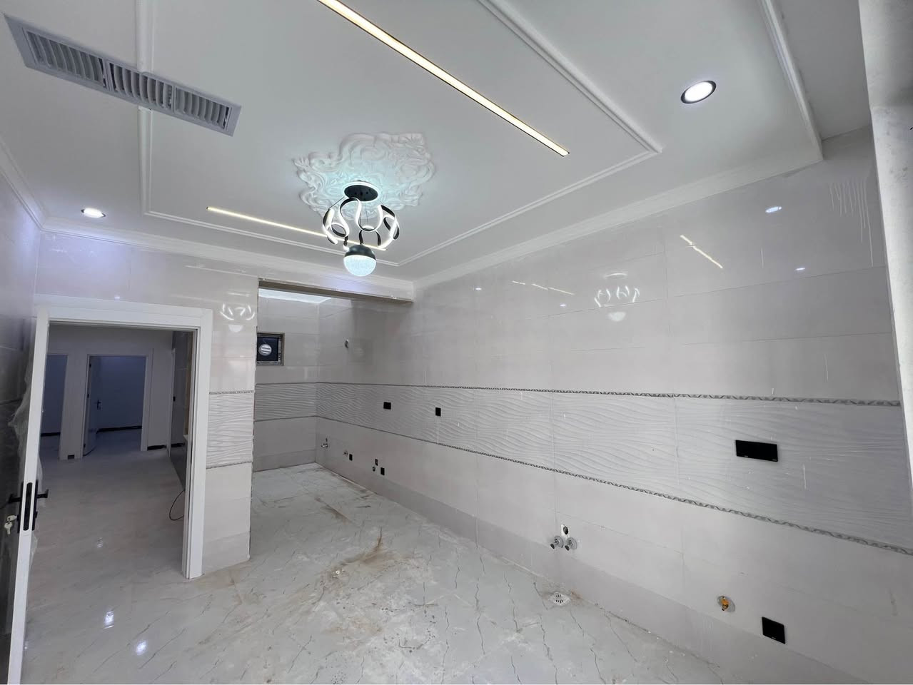 🔸سند طابو يتسجل بإسم اي عراقي
📍أربيل-بيت للبيع  حي خمسة حصاروك
مقابل شارع 12متر
➖مساحة 100M + 150M طابقين 
يتكون⤵️
➖5غرف نوم 
➖استقبال-صاله-مطبخ-مجموعه صحيات-كراج
📞للتواصل

📞للتواصل
📸 السعر والصورة متوفرة على قناتنا الرسمية في التليكرام 👇
🔗 https://t.me/bashdarsleman445
تابعنا الان وشوف احدث العقارات يوميا ع الصفحه الرسميه في فيسبوك
🔗https://www.facebook.com/share/1HPVCGBVGS/?mibextid=wwXIfr

📞 تواصل مباشر واتساب أو اتصال:
📱 ***********
📱 ***********

#عقارات_اربيل #شقق_للبيع_اربيل #بيو_لبيع_اربيل  #فلل_للبيع_اربيل #مجمعات_سكنية_اربيل
 #عقارات_كردستان  
#استثمار_عقاري_اربيل #عقارات_بغداد_سليمانية_اربيل  #عقارات_شمال_العراق  

⬅️ الأسعار والصور داخل القناة… لا تفوّت الفرصة

تابعنا الان وشوف احدث العقارات يوميا 🏘️
https://t.me/bashdarsleman445 أربيل, العراق
