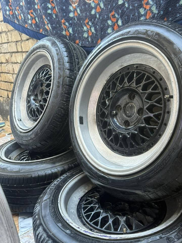 سلام عليكم ويالت زعرة للبيع نضافتهن ٩٠ ٪؜حجم ١٦ لاستفسار اتصل على الرقم ***********
