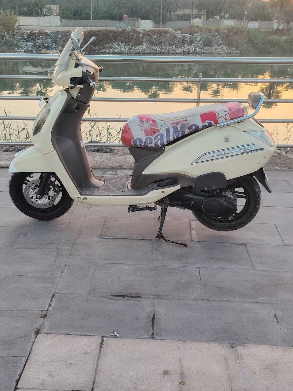 متاح دراجه جوبيتر مكفوله كفاله عامه وظع الشركه النوان واسط قظاء الحي الشراي يتصل عل رقم ***********
