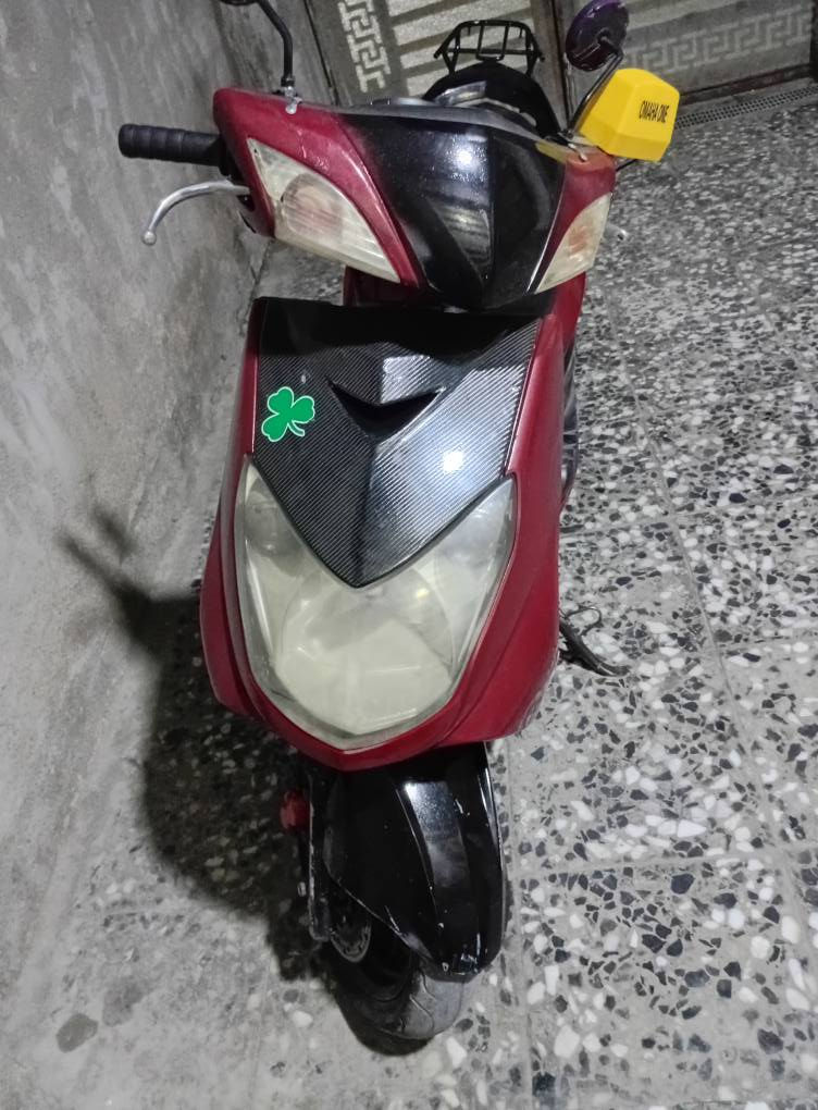 السلام عليكم سكنس فحل للبيع
دراجه نضيفه مكينتهه ماينسمع صوتهه وناعمه شغاله بكل وكت
سلف وهندر السعر ٥٥٠وبيهه مجال مكاني بغداد بلديات
للستفسار رقمي *********** بي فقط واتساب ومتواجد خاص
