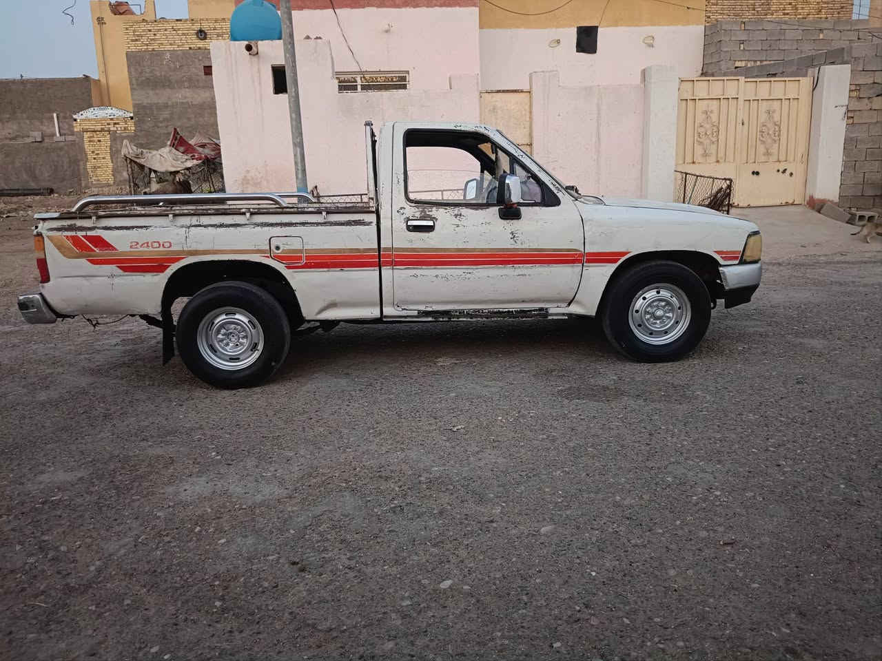 سلام عليكم للبيع بيكم موديل 89رقم بغداد لماني مشروع وطني تحويل مباشر سنويه جديد مكينه وكير وكسن كله نضيف عنوان ميسان ناحيت كميت سعر 38وبيها مجال رقم الهاتف***********//***********
